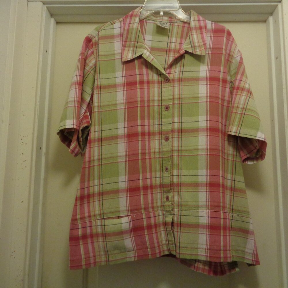 PRETTY IN PREPPY PLAID LADY BLOUSE BY ALLISON DAILY 22 W